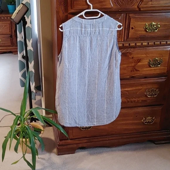 💚ELLEN TRACY SLEEVELESS LINEN TOP - Picture 5 of 7